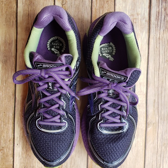 brooks adrenaline gt18